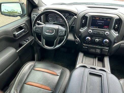 Used 2019 GMC Sierra 1500 AT4 w/ AT4 Premium Package AWD/4WD image 9