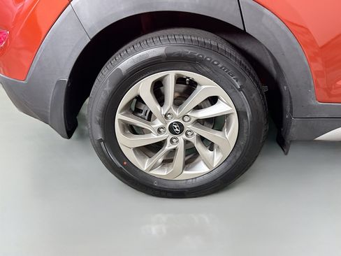 Used 2017 Hyundai Tucson SE FWD image 32