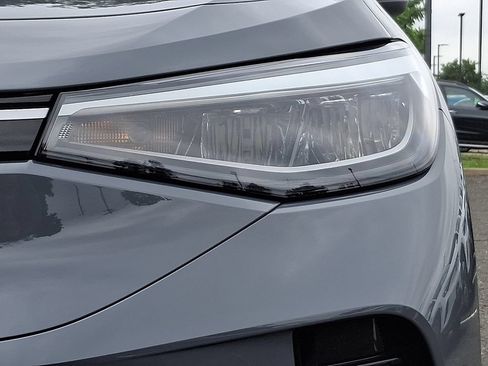 Used 2025 Volkswagen ID.4 Pro RWD image 10