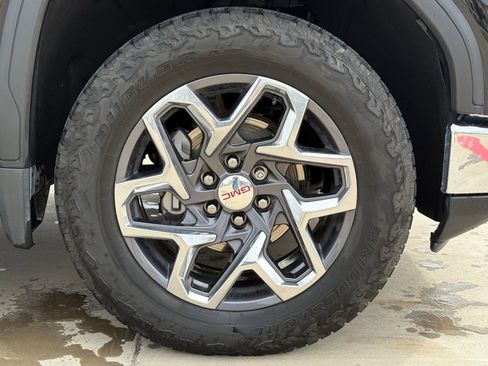 Used 2024 GMC Sierra 1500 SLT w/ SLT Premium Plus Package AWD/4WD image 10