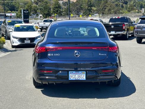 Used 2023 Mercedes-Benz EQS 580 4MATIC Sedan image 4