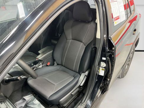 Used 2023 Subaru Crosstrek 2.0i AWD/4WD image 18