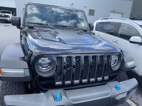 Used 2021 Jeep Wrangler Unlimited Rubicon 4xe AWD/4WD image 2