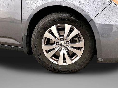 Used 2016 Honda Odyssey EX-L image 2