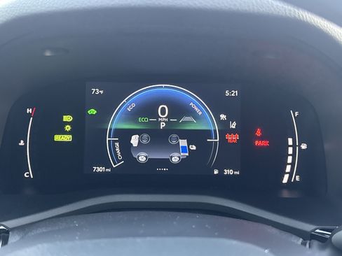 Used 2025 Toyota Camry LE image 13