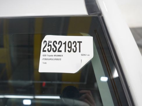 Used 2020 Toyota 4Runner Venture w/ Moonroof Package image 31