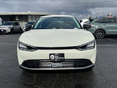 Certified 2024 Kia EV6 Wind image 4