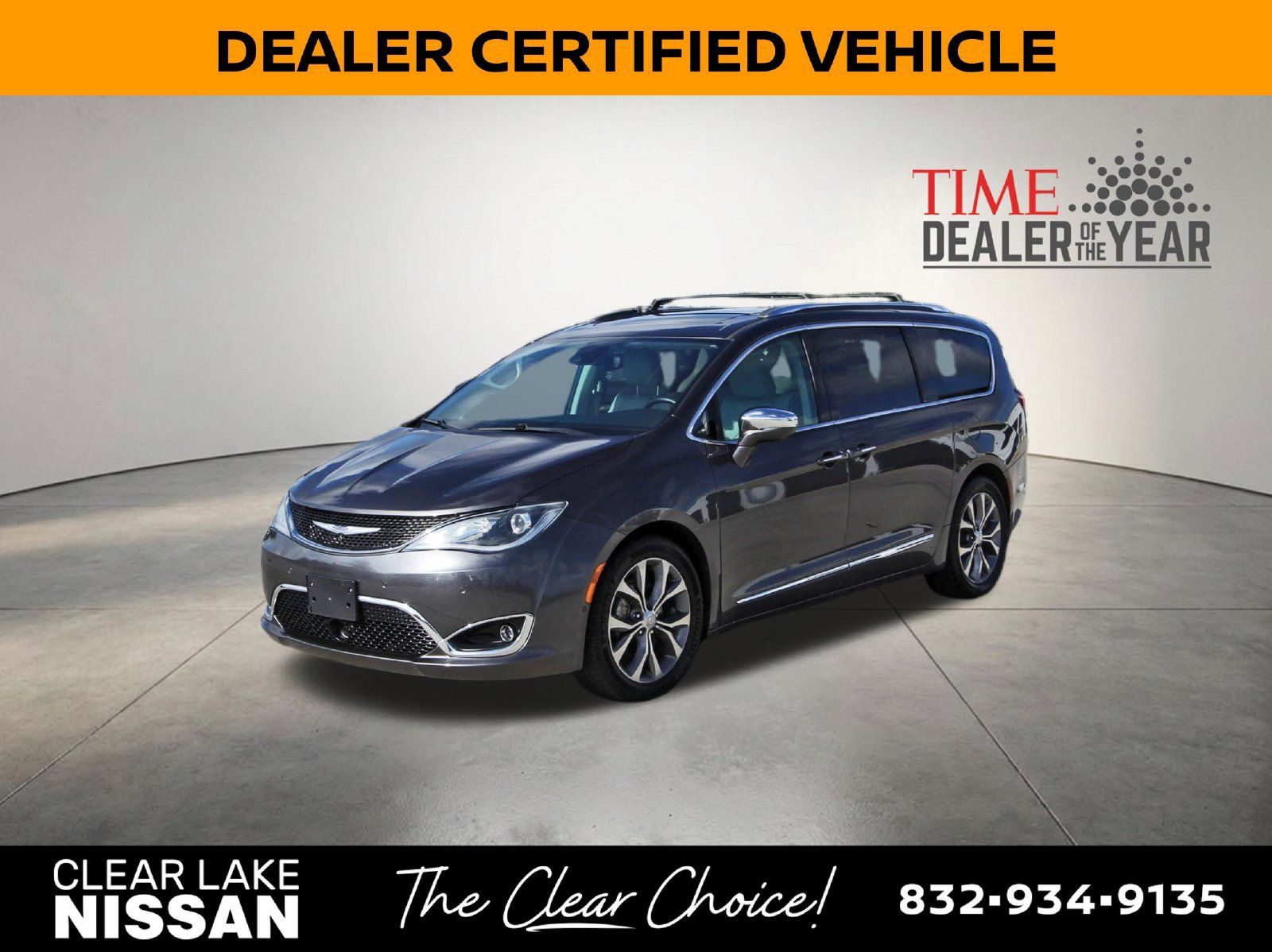 Used 2019 Chrysler Pacifica Limited w/ Tire & Wheel Group FWD image 4