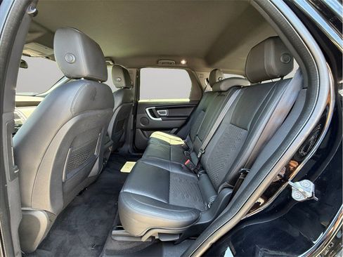 Used 2019 Land Rover Discovery Sport SE AWD/4WD image 37