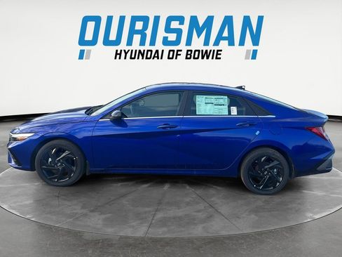 New 2026 Hyundai Elantra SEL Sport FWD image 3