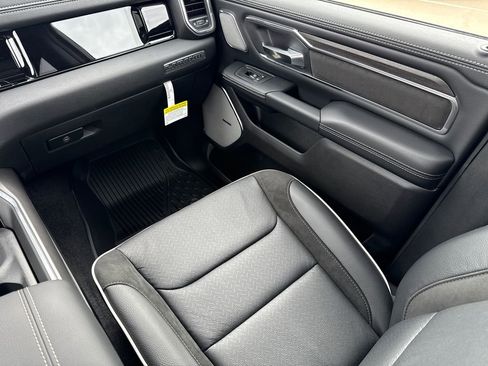 New 2026 RAM 1500 Laramie AWD/4WD image 17