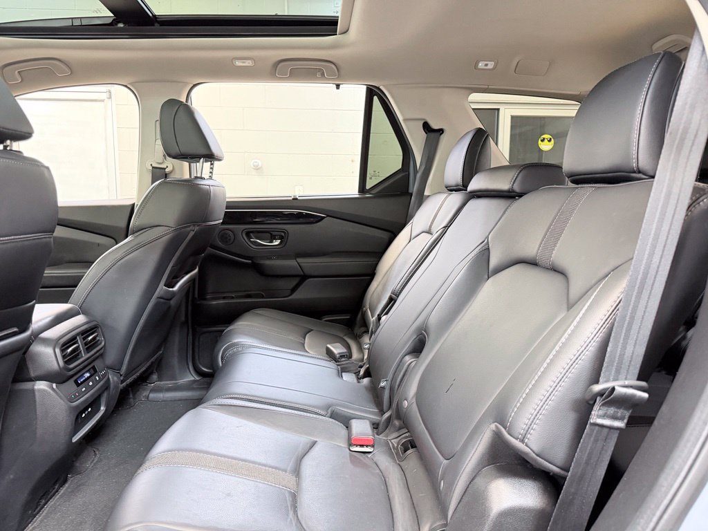 Used 2025 Honda Pilot Touring image 21