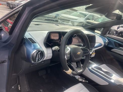 New 2026 Chevrolet Equinox EV LT image 9