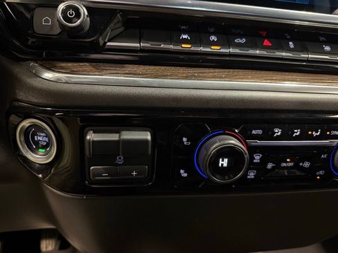 Used 2025 Chevrolet Silverado 1500 LT image 15