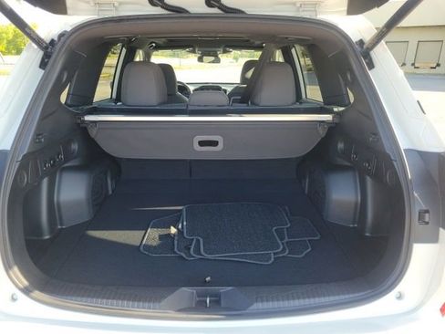 Used 2025 Subaru Forester Premium AWD/4WD image 7