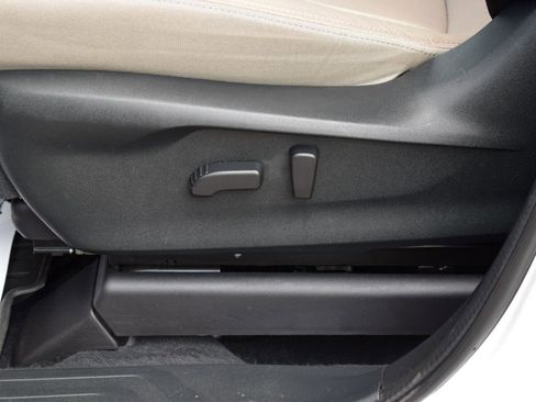 Used 2024 Subaru Ascent Premium w/ Convenience Package AWD/4WD image 33