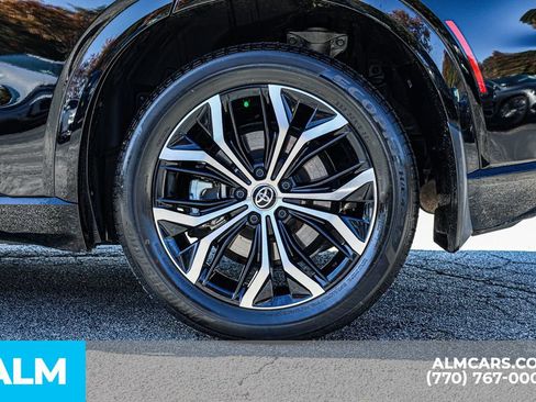 Used 2025 Toyota Crown Signia image 18