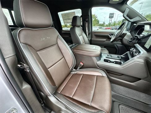 Used 2024 GMC Sierra 2500 Denali w/ Denali Reserve Package image 28