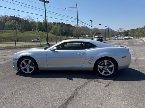 Used 2010 Chevrolet Camaro SS w/ RS Package image 5