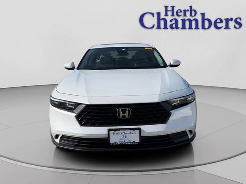 Used 2024 Honda Accord EX image 2