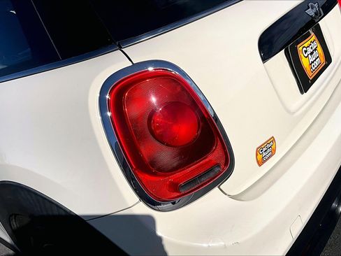 Used 2015 MINI Cooper S image 29