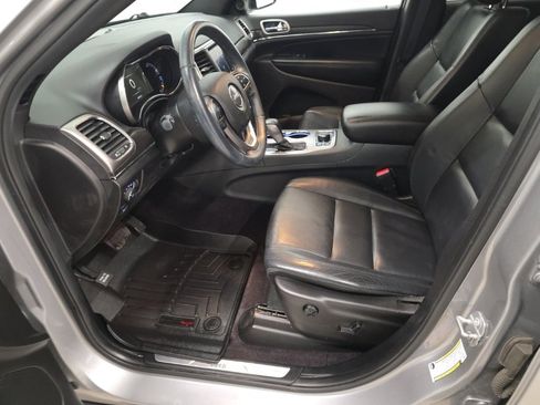 Used 2018 Jeep Grand Cherokee Limited image 13