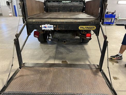 Used 2011 Ford F250 XL w/ PWR Equipment Group AWD/4WD image 5