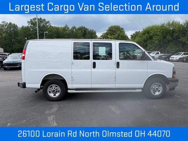 Used 2025 GMC Savana 2500 w/ Driver Convenience Package RWD image 9