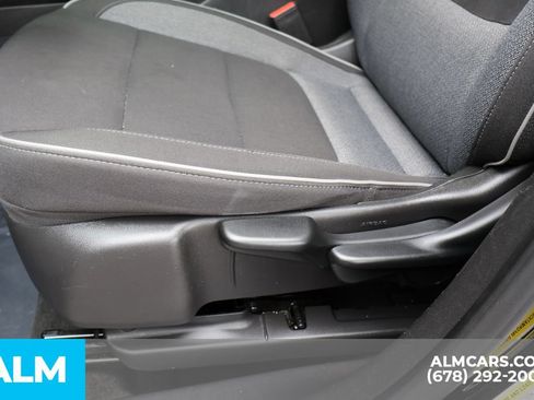 Used 2025 Chevrolet TrailBlazer LT AWD/4WD image 11