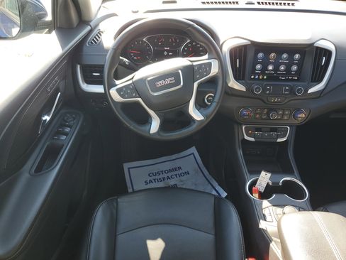 Used 2023 GMC Terrain SLT image 17