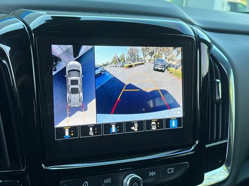 Used 2023 Chevrolet Traverse RS AWD/4WD image 26