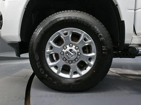 Used 2019 RAM 3500 Big Horn w/ Towing Technology Group image 18