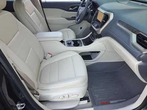 Used 2021 GMC Acadia Denali w/ Denali Ultimate Package AWD/4WD image 14