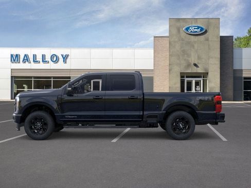 New 2026 Ford F250 Lariat w/ Black Appearance Package image 5