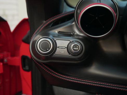Used 2021 Ferrari F8 Tributo RWD image 26