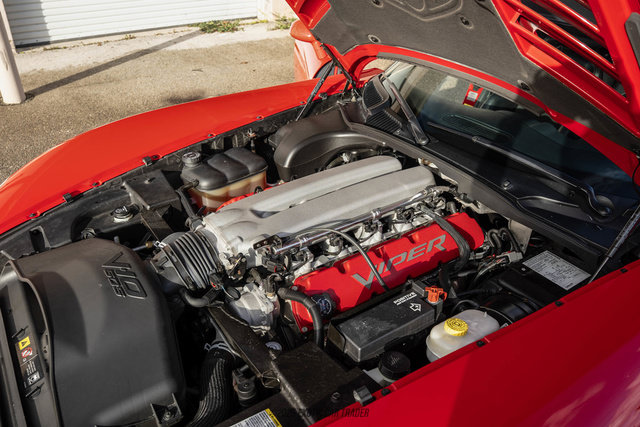Used 2003 Dodge Viper SRT-10 RWD image 23