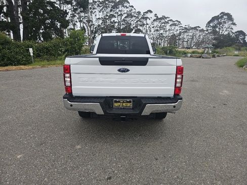 Used 2022 Ford F350 XLT w/ XLT Value Package AWD/4WD image 4