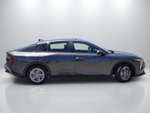 New 2026 Kia K4 FWD image 3