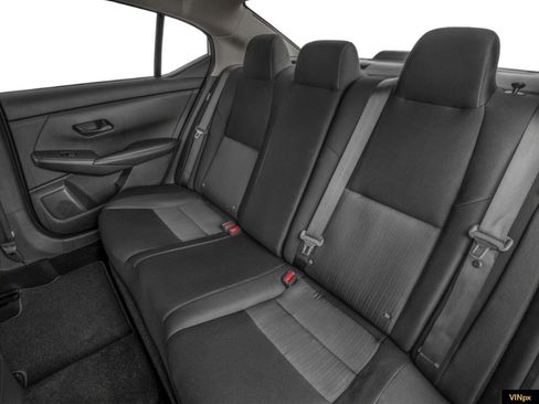 Used 2024 Nissan Sentra SV w/ Lighting Package image 11