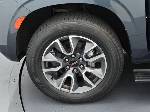 Used 2021 GMC Yukon XL AT4 w/ AT4 Premium Plus Package AWD/4WD image 44