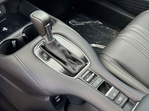 New 2026 Honda HR-V EX-L image 25