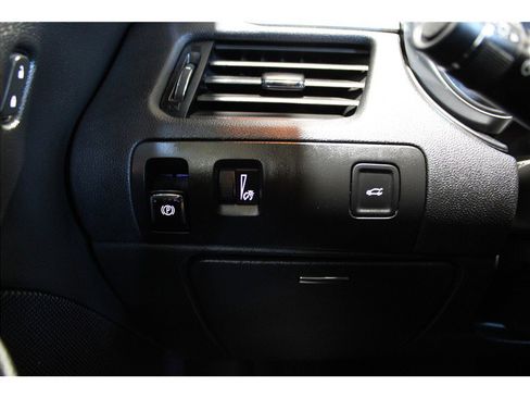 Used 2019 Chevrolet Impala LT image 28