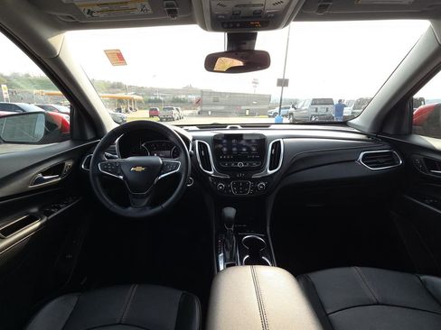 Used 2024 Chevrolet Equinox Premier image 30