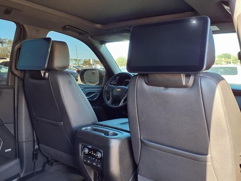 Used 2023 Chevrolet Suburban High Country w/ Max Trailering Package image 15