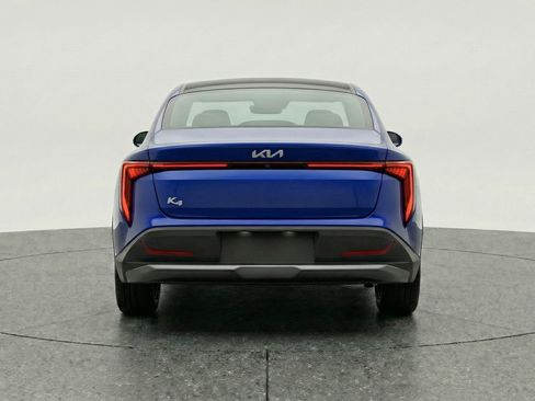 Used 2025 Kia K4 LXS image 7