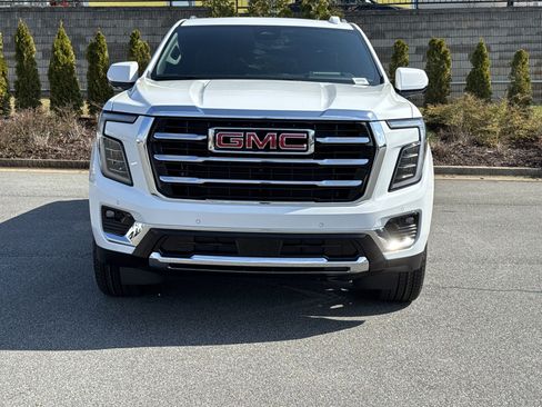 New 2026 GMC Yukon XL Elevation w/ Elevation Premium Package AWD/4WD image 3