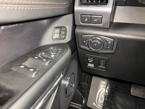 Used 2020 Ford Expedition Platinum image 13