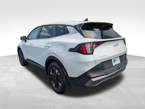 Used 2026 Kia Sportage LX FWD image 5