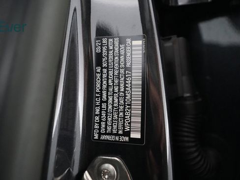 Used 2021 Porsche Taycan 4S image 27