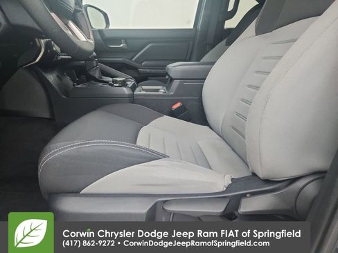 Used 2025 Toyota Tacoma TRD Off-Road image 20